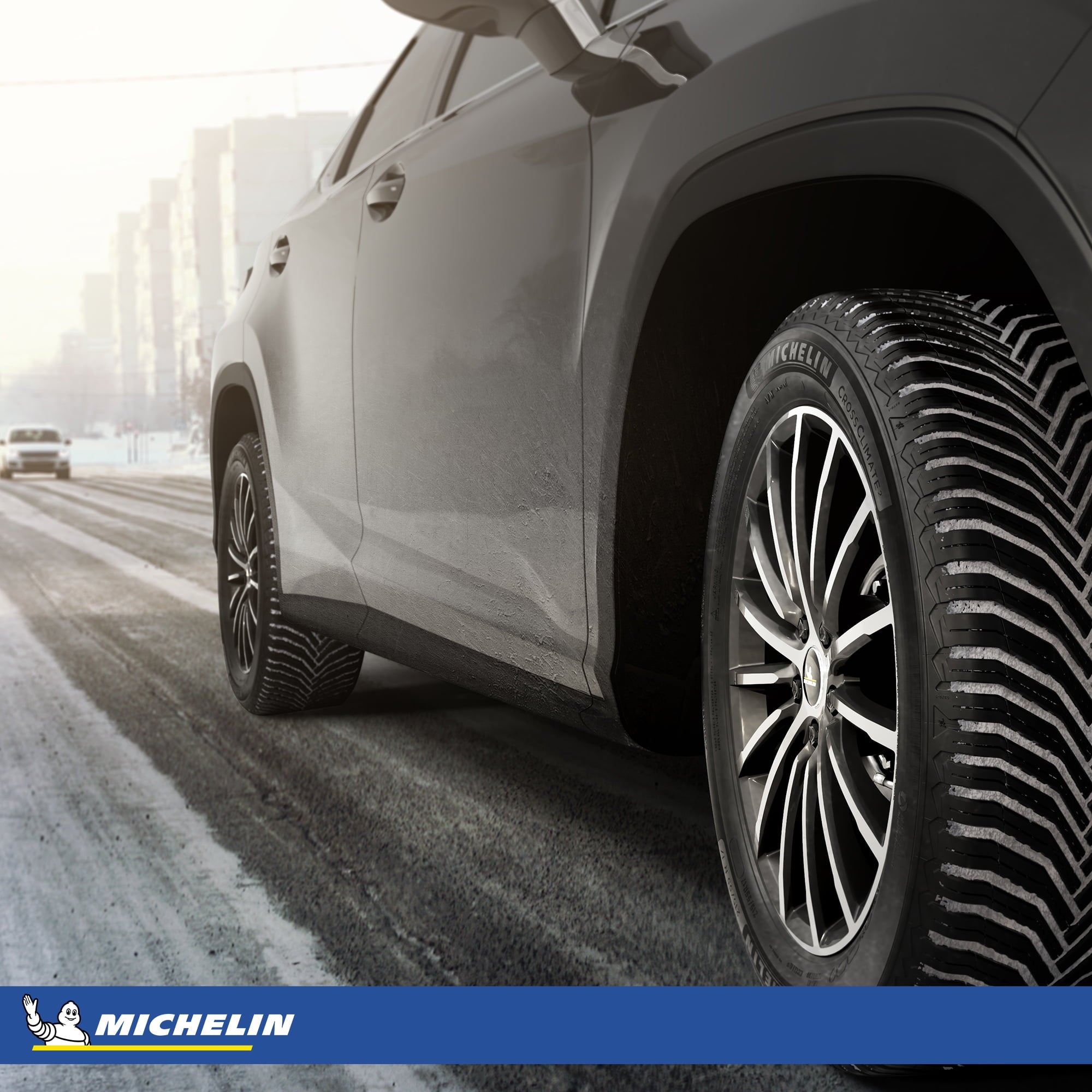 Full season 245/45R21/XL 104V tires